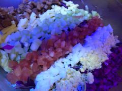 彩虹沙拉-临界音乐酒馆·小龙虾·江湖菜(华熙LIVE·鱼洞店)