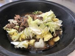 -粘豆包柴火铁锅炖