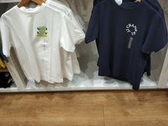 -优衣库(南宁安吉万达广场店)