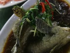 -四川小胡子海鲜(丁村万人海鲜广场店)