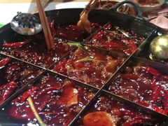 -正贰捌经重庆老火锅(建设路店)