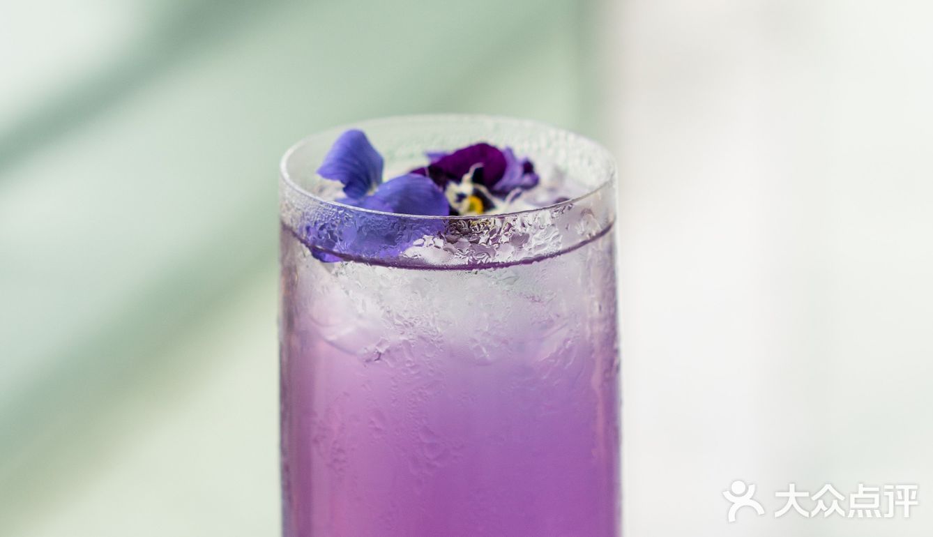 惊艳！星级酒店里的名媛下午茶，竟私藏了整个夏日果园！ 