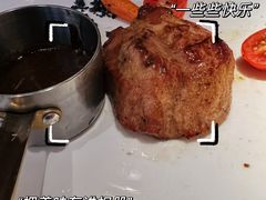 -卡普里披萨·牛扒·下午茶