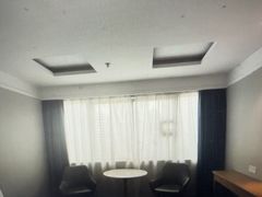 -吾遇酒店(深圳火车站罗湖口岸店)
