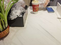 -85度C(生甜甜圈研究工坊·上海平凉店)
