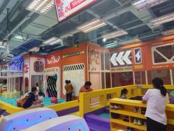 -莫莉幻想儿童乐园(广州番禺永旺店)
