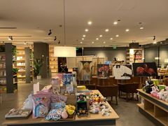 -魔方城市书房(中街益田店)