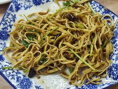 香拌豆腐丝-房先生羊汤烧烤小酒馆