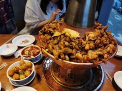-炉小二铜锅牛蛙•川湘菜(三里屯店)