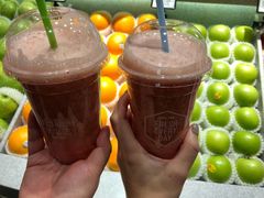 草莓雪梨汁-每日新鲜水果吧(黄浦来福士店)