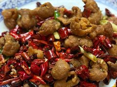 鲜辣肥肠-老街无刺鲫鱼