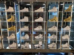 -Air Jordan(世贸天阶店)