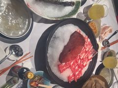 -泓炙颐凤鲜海鲜火锅料理(桐乡店)