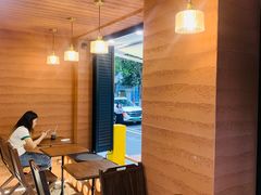 -CowCow其其·牛杂咖啡公司(六运店)