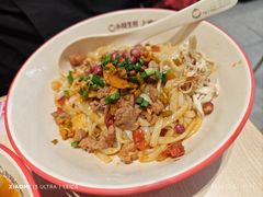 -小杨生煎(金山百联购物中心3楼店)
