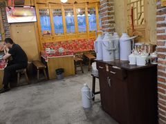 -闯关东东北农家菜(崂山石老人店)