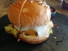 -HIGH FIVE哈福手工汉堡(桂林路店)