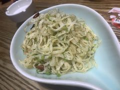 -金牌老碗时尚陕菜(王府井百货店)