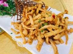 黄金海鲜菇-东方之猪四更烤乳猪(金垦总店)