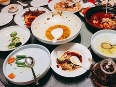 -粤尚腾香居中餐厅(首都机场希尔顿店)