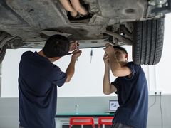 -宝捷星宝马·奔驰·保时捷专修·特斯拉钣喷中心(宝安店)