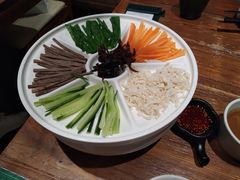 鸡丝凉米线-云海肴·汽锅鸡·云南菜(美罗城店)