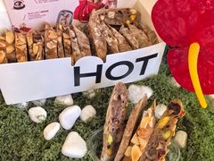 -HOT CRUSH趁热集合·现烤面包(上海环球港店)