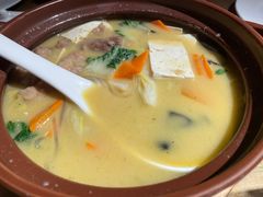 京城酥肉锅-四季民福烤鸭店(西单华威约饭街店)