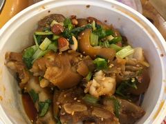 冒猪蹄-留夫鸭(巴黎春天宝山店)