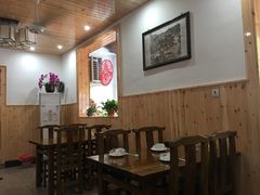 -芦茨金富饭庄·25年老字号·专做稻草鸡