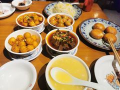 -炉小二铜锅牛蛙•川湘菜(三里屯店)
