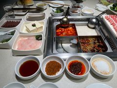 -海底捞火锅鲜切牛肉主题店(长寿路店)