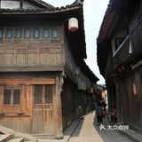 4块钱一块，用料很足，大家排队购买