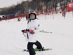 -亚布力新体委滑雪场