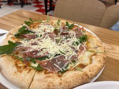 -城市大道红炉披萨烘焙坊