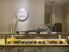 面包甜点陈列柜-WHEAT&BAKER-麥(凯德来福士店)