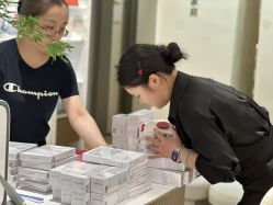 点击看大图 -阅年轻·AI家庭健康体质调理