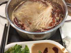 -百品聚旋转火锅(号外店)