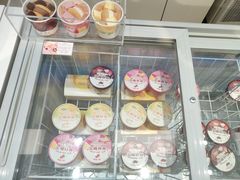 面包甜点陈列柜-好利来(朝外店)