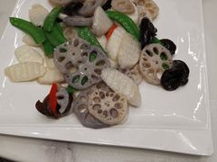 -荷塘秋月·本帮江浙菜(国权路店)