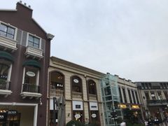 -王府井奥莱临潼小镇(临潼店)
