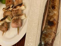 烤京葱鸡腿肉-鳥炭·烧鸟YaKiToRi深夜食堂(陆家嘴店)