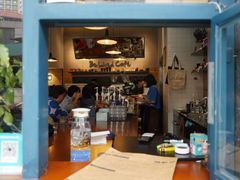 门面-Be Lived Cafe比例咖啡(摩天轮店)
