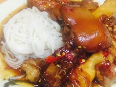 猪蹄面-贤花饭店(城阳店)