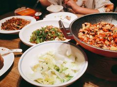 -爱碗亭·鲜炒湖南菜(壹城中心店)