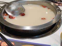 -马家斑.鲜鱼火锅(松湖万科店)