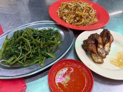 -黄亚华小食店(Jalan Alor)