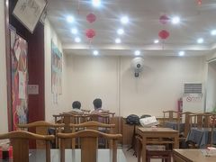 -东兴寒舍老北京炸酱面(三里河路店)