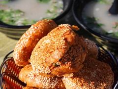 -万红路羊汤烧饼店(将台路店)