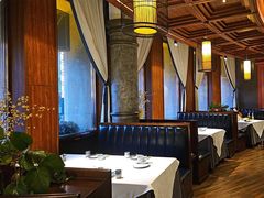 -八府香鸭·啫啫煲(华山路店)